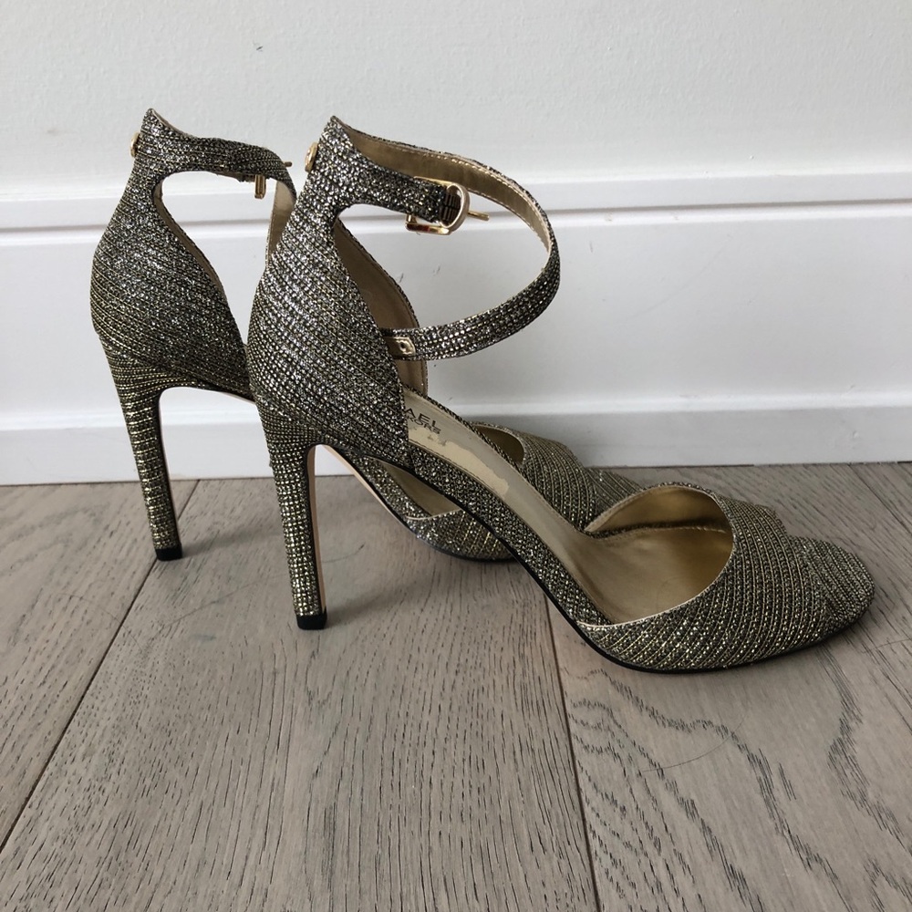 MICHAEL KORS heels size 7